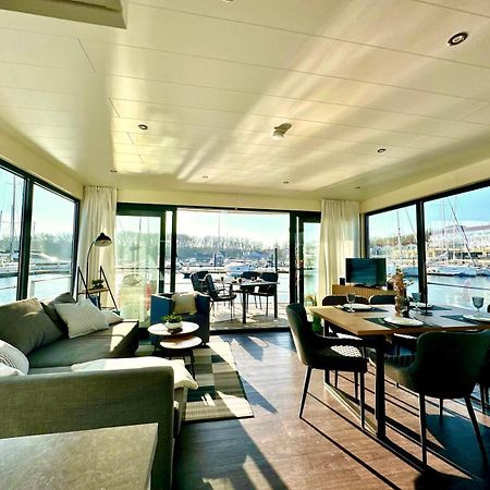 Exklusives Ostsee-Hausboot, Kueche Mit Spueler, Tv, Grosse Sonnenterrasse, 3X Kostenfreie Kfz-Parkplaetze, Klimaanlage, Bis Zu 6 Personen, 2X Baeder, Waschmaschine Boltenhagen  Eksteriør bilde